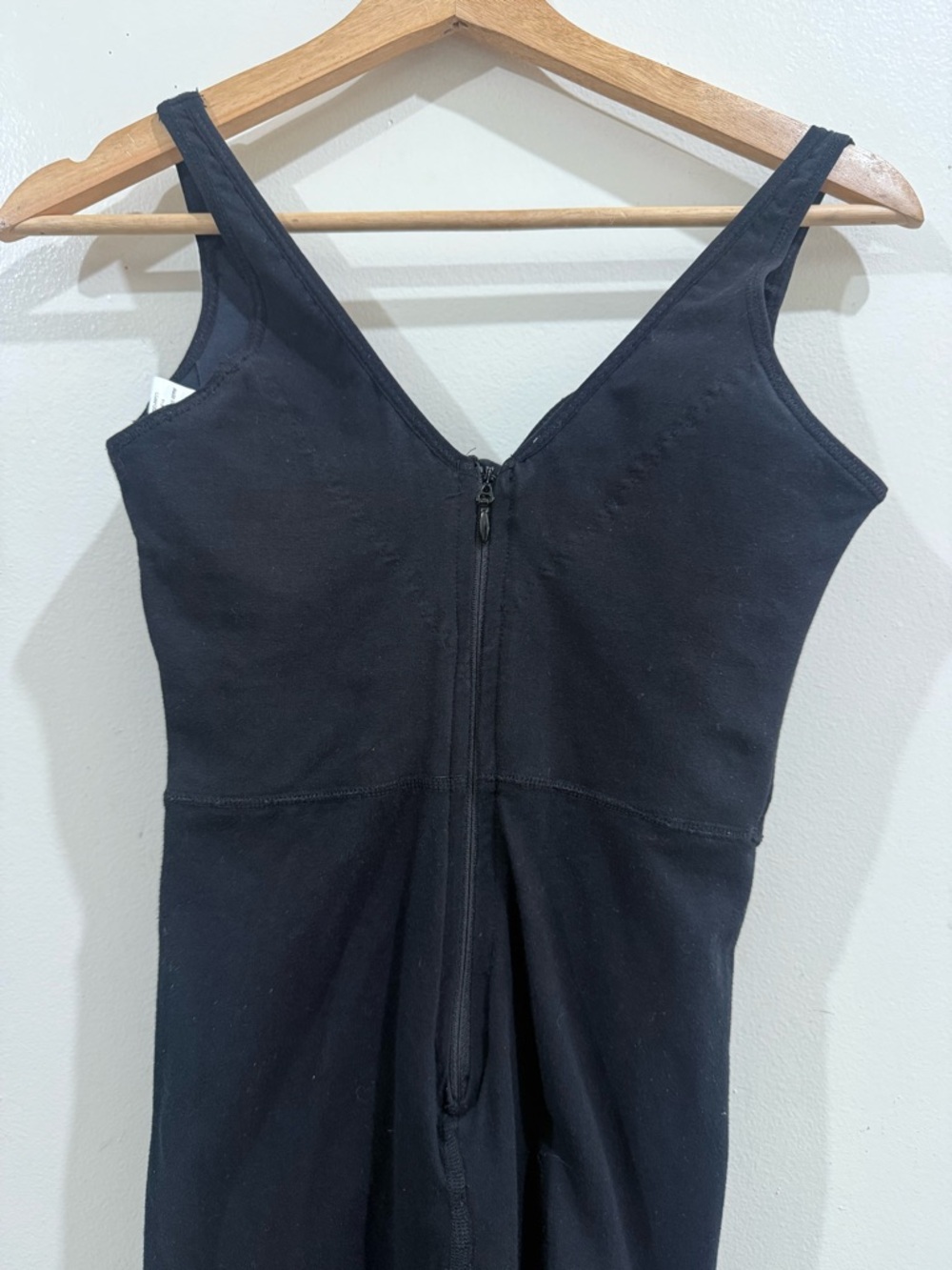 House of CB Black Branded Garment Tag Detail - Picture 8 of 10